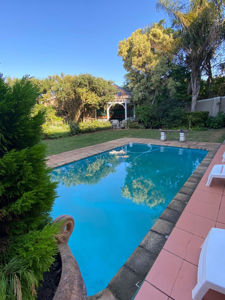 5 Bedroom Property for Sale in Seafield Eastern Cape